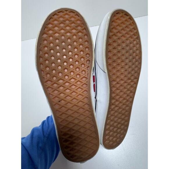 Rare Vans Sneakers 101 Dalmatians Disney Red White Black Lace Up Women’s Sz 8 - Picture 5 of 7